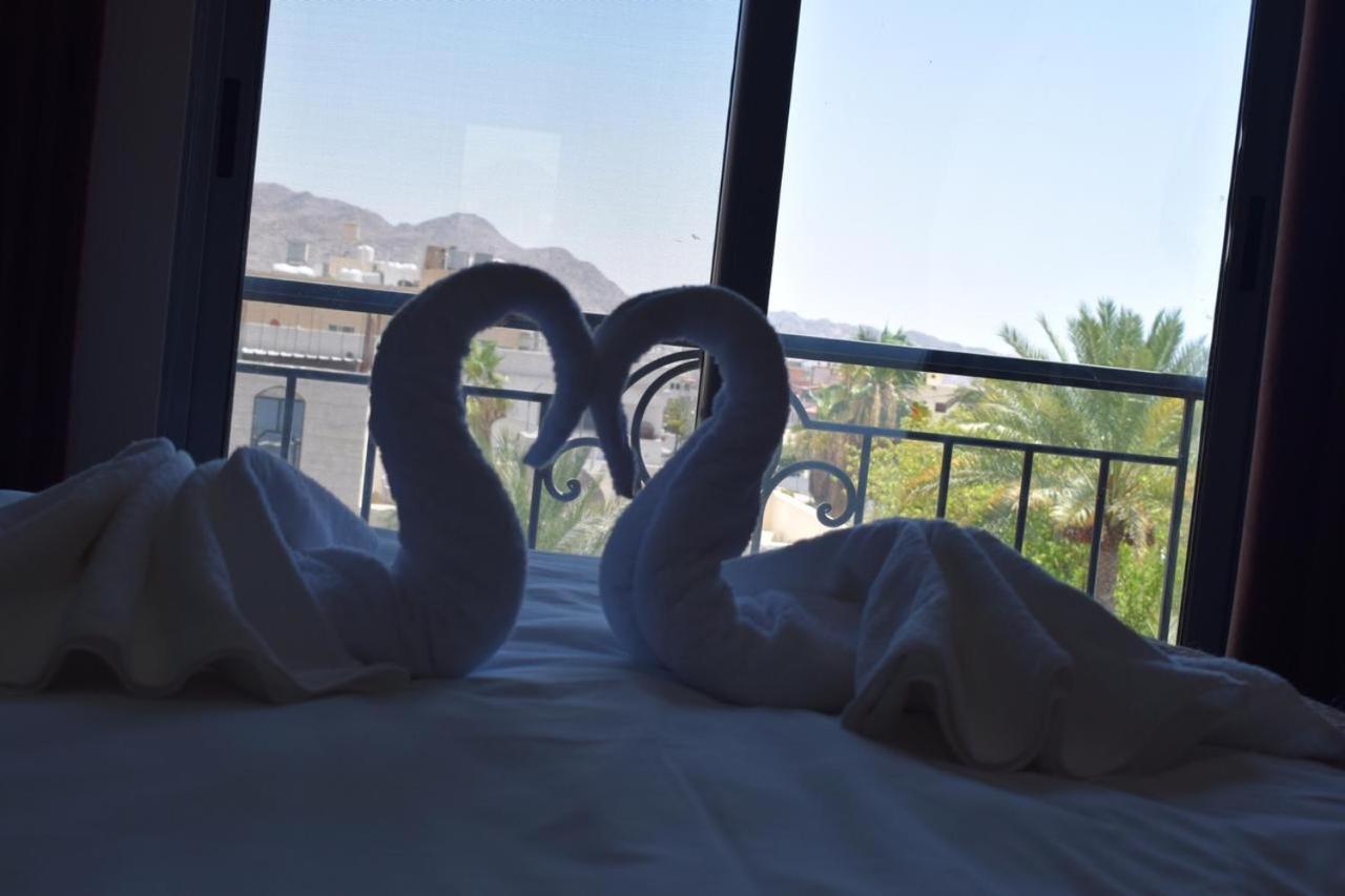 Baron Palace Hotel Suites Aqaba Exteriör bild